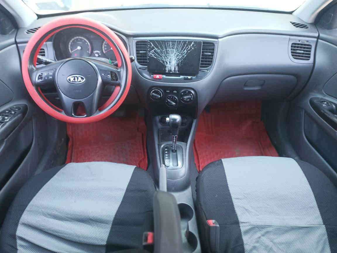 ريو برايد موديل 2010 خليجي رقم بغداد محرك 1600
السيارة بيها بنيد مبدل اثر وكعة طابوكه وليس ضربة وبيها جلح قليل بالقمارة وهالالات خلفية فقط والباقي مكفول.
تبريد ثلج صدر امامي خلفي ممتاز كير ومحرك ممتاز
السيارة ناعمة ونظيفة مال جناي وبأسمنا.
السعر 83
العنوان بغداد
الاتصال *********** بغداد
