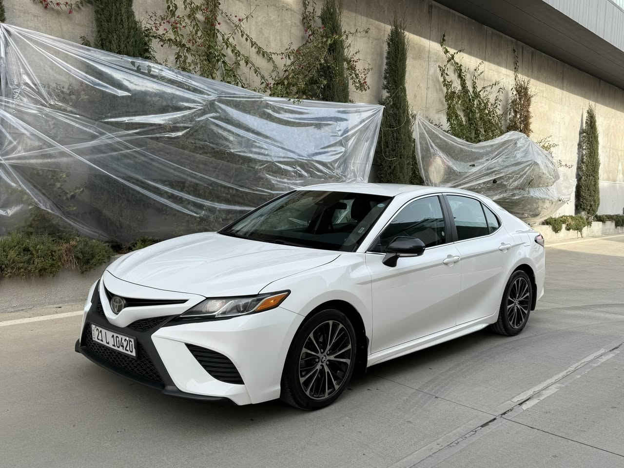 ﷽

‏‎ماشاءالله تبارك الرحمن 
للبيع 
تويوتا كامري 
موديل ٢٠١٨ شكل جديد 
*********** 📞 
كلييين تايتل ١٠٠٪؜ 
مواصفات SE فئه سبورت 
محرك ٤ سلندر
كشنات جلد ، كشنات تدفئه ، كشن كهربائي ، شاشه جبير ، رادار ، و بعد هواي مواصفات بيها 
ماشيه فقط ٦٠ ميل 
سياره كفاله عامه من كل شي 
مكاني سليمانيه / 📍 
*********** 📞
