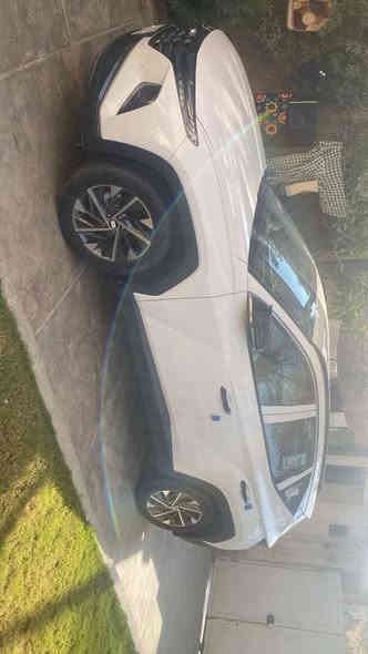 السلام عليكم توسان 2024 ماشية 18 الف جديدة جدا فول قمارة حديد داخل ابيض مدوشم درجة اولى كراسي كهرباء سايد بريد بصمة شاشة كاميرا نفكيشن وضعيات قيادة عداد دجتل حساس امامي خلفي شاحن لاسلكي مري شفط باقي المواصفات معروفة بيهة بارد اصبعين موضح بالصورة فقط السعر 210 وبيهة مجال مكان السيارة البياع 
***********
***********
