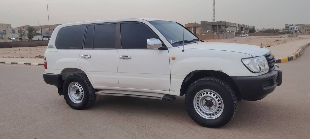 لاندكروز رقم بغداد دولي سياره موديل 98 السياره محدثه فول كير عادي بل كامل ٢٠٠٥ مكينه وكير واكسن و لو كير مكفولات كفاله عامه سياره بيه صبغ حزام جماليه بدون حادث بدون دواخل مكان السياره نجف وسعره 95 رقمي ***********
