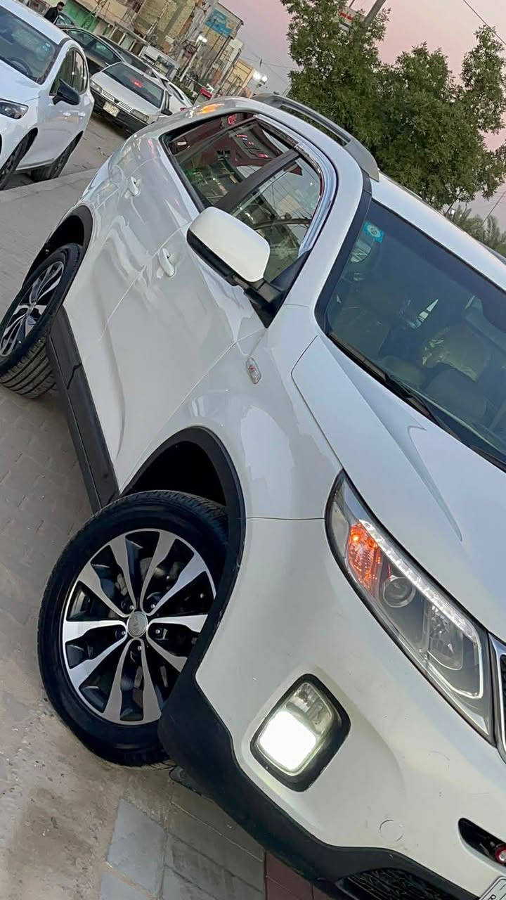 السلام عليكم
سورنتو للبيع 2015خليجي رقم بغداد انكليزي بأسمي سياره جديده وجاهزه تخم تاير جديد مكينه كير حداديه كله جديد 7راكب 3قطع تبريد مكينه 2400 اربعه سلندر مواصفات عاديه بيها صبع 2 ابواب عكس السائق اثر طخه خفيفه الباقي مكفول السعر 155 وبيها مجال كلش بسيط مكاني بالحله

للأستفسار الاتصال على الرقم 

‏‪***********‬‏
