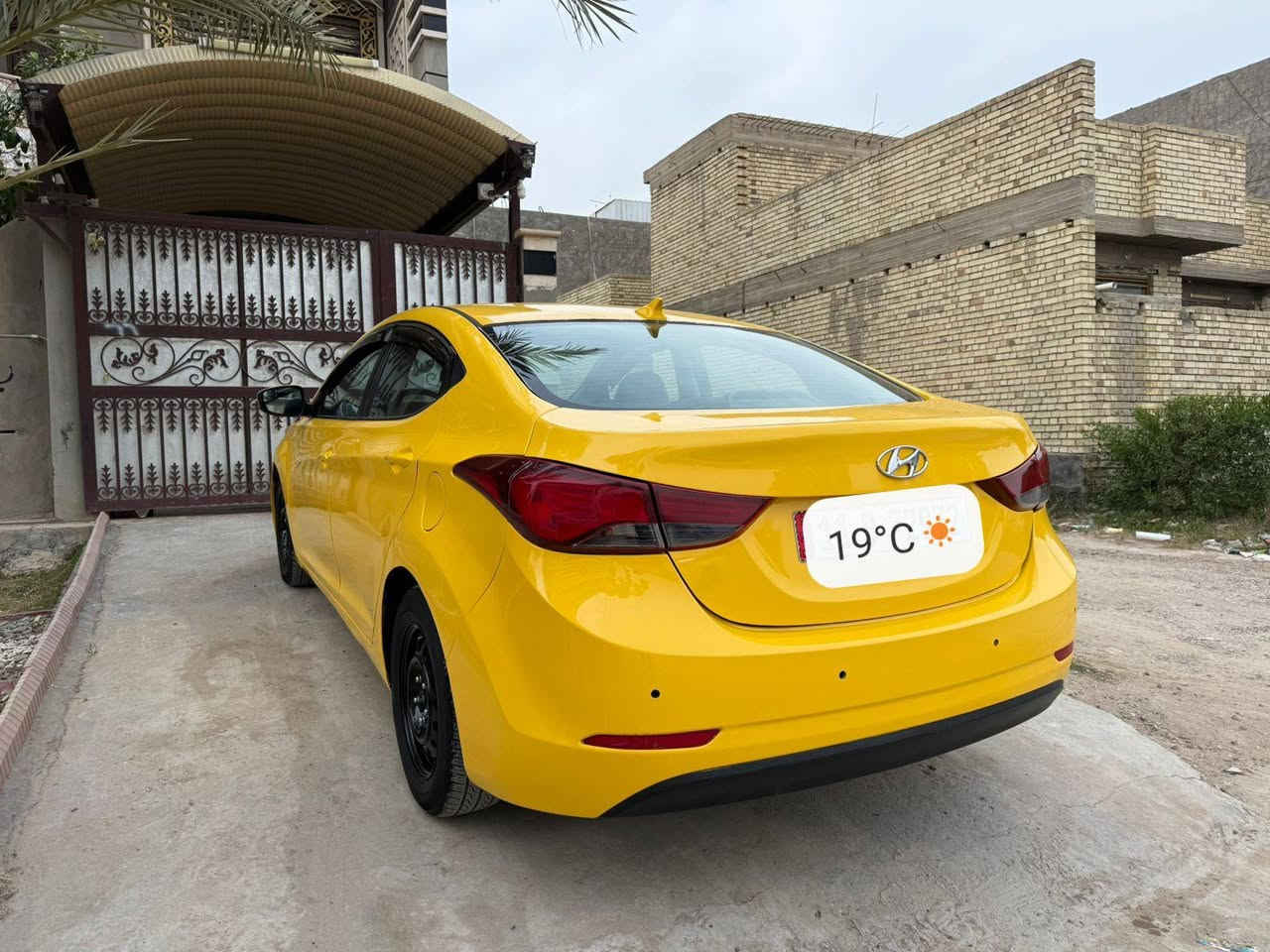 السلام عليكم
النترا للبيع 2016 وارد امريكي
حادث السابق قطعتين جنطه او جاملغ يسرى
حاليا حادث بل عراق جاملغ او بنيد 
العنوان بغداد المحموديه 
السعر 110 بي مجال قليل 
التفاصيل عله هاذه الرقم
***********
