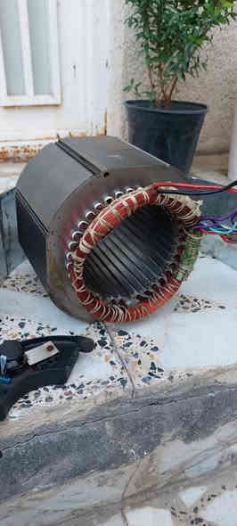 جنريتر + ملف + ملحقاته 
مال مولدة كاز ٢٠ امبير تفصيخ اجو الجديد سعره ١٢٠ الف  مكان كربلاء ***********
