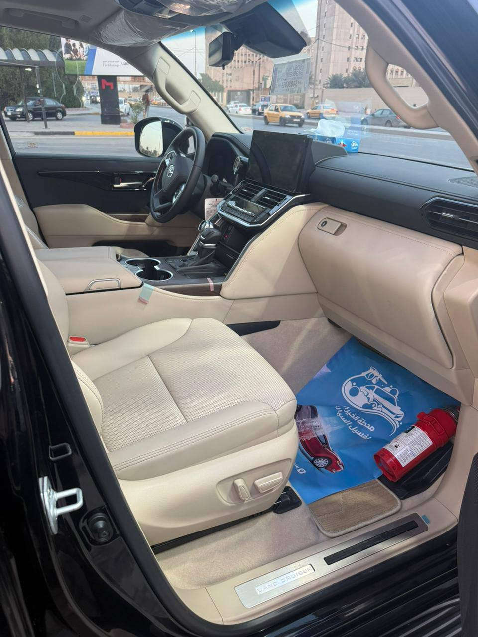 لانكروز 2025 GXR بلاك اديشن لمتد ساز TTS
✨ ماشيه 2000 كيلو فقط (زيرو بمعنى الكلمة)
✨ مواصفات عالية وتجهيز كامل
✨ لون وشكل بلاك اديشن يخبل
السيارة نظيفة جداً، استعمال خفيف جداً وكأنها جديدة من الوكالة.
💰 السعر المطلوب: 80,000
📞 للجادين فقط: ***********
