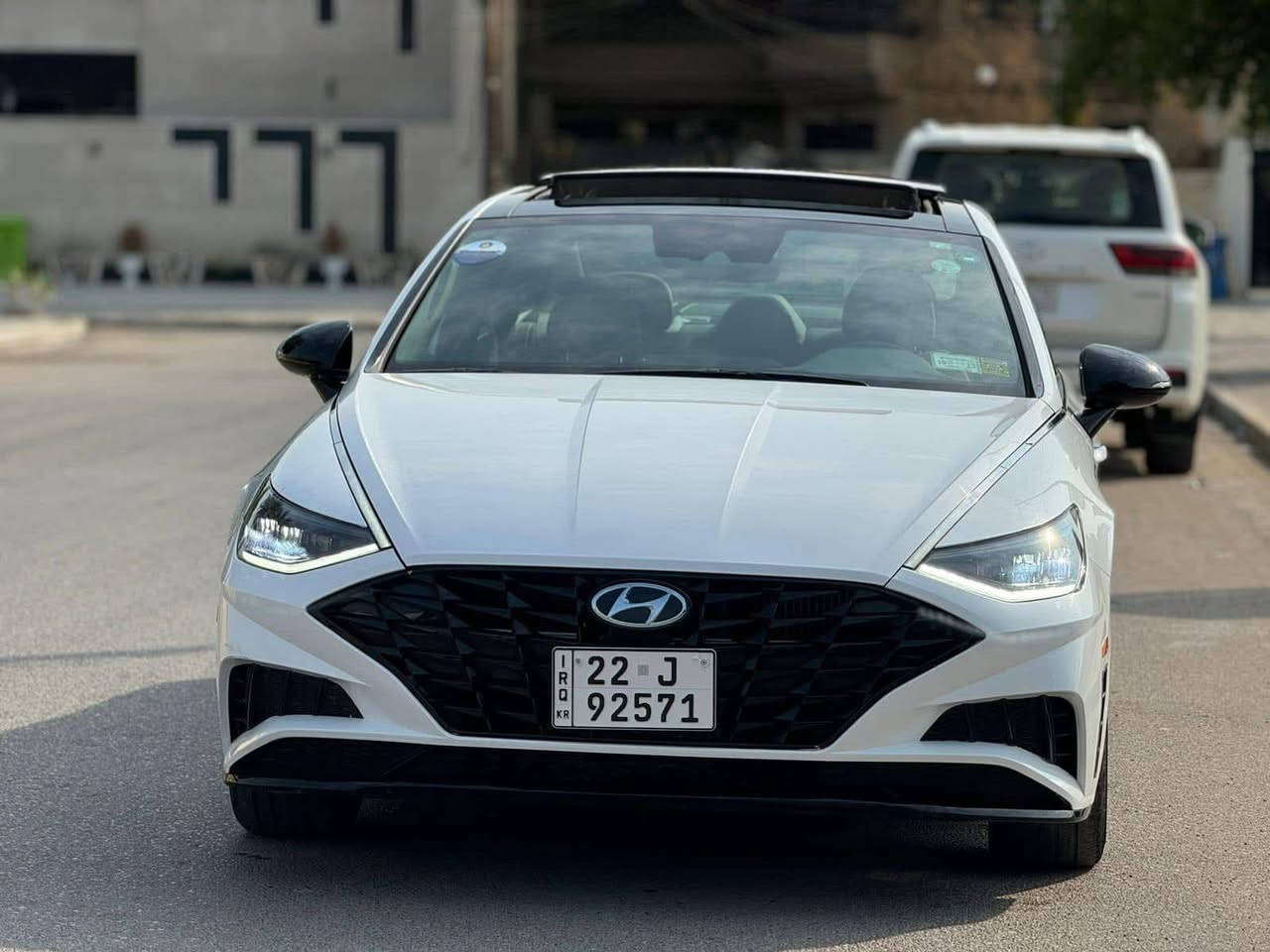 للبيع 
سوناتا  2022   plus Sel     
رقم اربيل  
الدولي الجديد هزه وفحص وترقيم جديد 
الباقي كفالة عامة عالفحص ابيع  
السياره جاهزه 
تبديل فقط جاملغ السايق واهنا بالعراق جاملغ خلفي الصور بالمنشور 
حجر بلادي 
  ماشية 61       
.. شرط التحويل او وكالة للمشتري 
مواصفات  ..
بنوراما 
بصمة تشغيل + البوب بصمة + تشغيل عن بعد
كشن السايق كهربائي  
1600  تيربو 
تبريد شاشة بيانو منفصل
تدفئه بالكشنات 
اوتو هولد + اوتو اوف
مانع انحدار ومانع انزلاق 
لد امامي نهاري 
كيرها دكم
لايت زينون عالي ناصي 
رادار امامي خلفي جانبي
اشاير بالمري 
شاشة كبيره بلادية + كامرا خلفيه دوارة 
مانع تصادم امامي خلفي
قيادة آليه تحديد مسار 
سايد بريك دكمة 
انضمة قيادة 4 
وباقي المواصفات معروفة للسيارة 
سعرها  188 ورقة وبيها مجال  
مكانها بغداد - الدورة - المهدية الثانية   
  الهاتف. *********** بغداد, العراق
