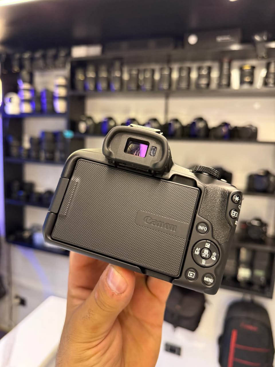 Canon R50
كسر كسر زيرى يعتبر جديد شتر اقل من ٥٠٠ صوره
للاستعلام 01030753050 القاهرة, مصر


**إذا كنت صاحب هذا الإعلان وتريد حذفه لأي سبب، رجاءا أرسل رسالة إلى الدعم الفني**