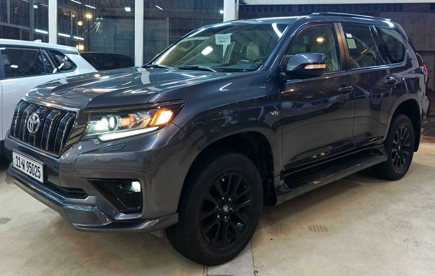 السلام عليكم
تيوتا برادو VX مد نايت 2022 رقم بغداد للبيع فقط تحويل مباشر بأسم المشتري
انتبه
السياره لون مميز مكفوله من الصبغ والسمكره والبارد على وضع الوكاله ماشيه 78000كم
السعر
49،800 $ ٤٩٨ ورقه ثاني يوم تحويل

فتحة سقف سلايد بصمه تشغيل عن بعد شاشه كبيره لمس نفكيشن كاميرا خلفيه دواره تحكمات فل بالستيرن وكروز سرعة بلوتوث وحاكيه ٨ ايرباك شاحن موبايل واير ليس تبريد شاشة لمس ثلاث قطع ٧ راكب كشنات جلد اصلي تدفئه وتبريد كشنات ٢ كرسي كهرباء دشبول ديجيتال داخل صاج ثلاجة وسطيه إشارة بالمري وغلق كهرباء وترحيب حساس خلفي و حساس إطارات وحساس مطر مانع انزلاق وانحدار اناره أوتو وعدسه متحركة زنون بالمازده الاماميه ولد نهاري زنون بك لايت لد وزراك لايت فور ويل دبل تانكي بانزين سستم صوت اناره ليزريه بالابواب
ABS AUX USB GPS
2 بصمة تشغيل عن بعد ٥ ويل كب حجم ١٨ بلاك محرك ٦سلندر حجم ٤٠٠٠ كير اوتوماتيك والشراي يتصل على رقمي مع تحياتي
***********
بغداد الوزيريه معرض الزبون مجاور المجمع العلمي العراقي قرب تقاطع جامع النداء
البيع نقد فقط
