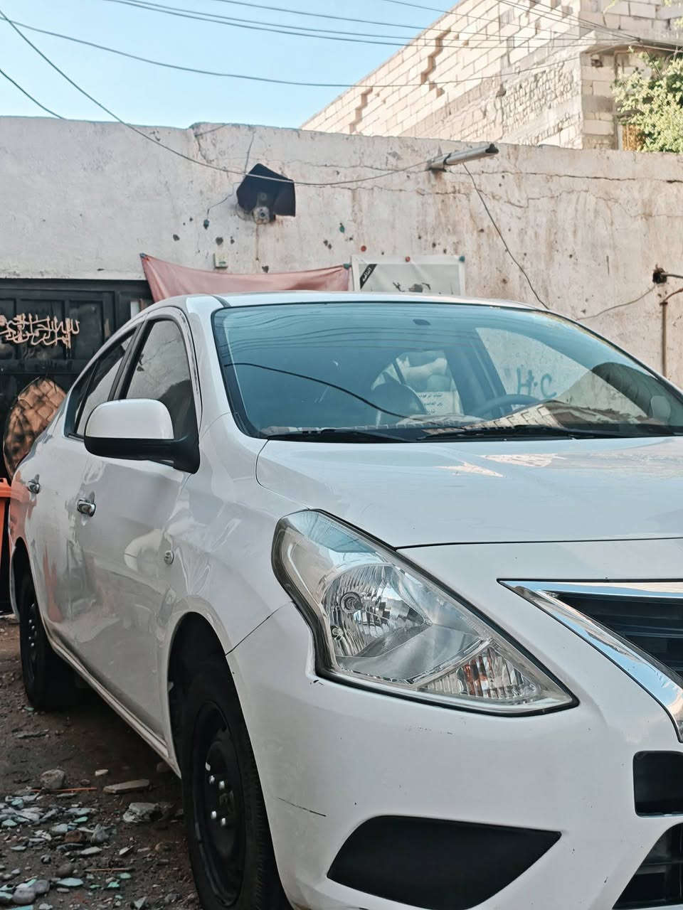 السلام عليكم نيسان صني للبيع في البصرة
موديل 2019 هندي بليته الزرگة  
سياره جديده 
تنتهي السنوية بسنة 2027
مكينه وا گير مكفولة الرقم بغداد وا مداور لكل محافظات العراق 
السعر 93 وا بيهة مجال بيع مستعجل 
للتواصل هاذ الرقم ***********
