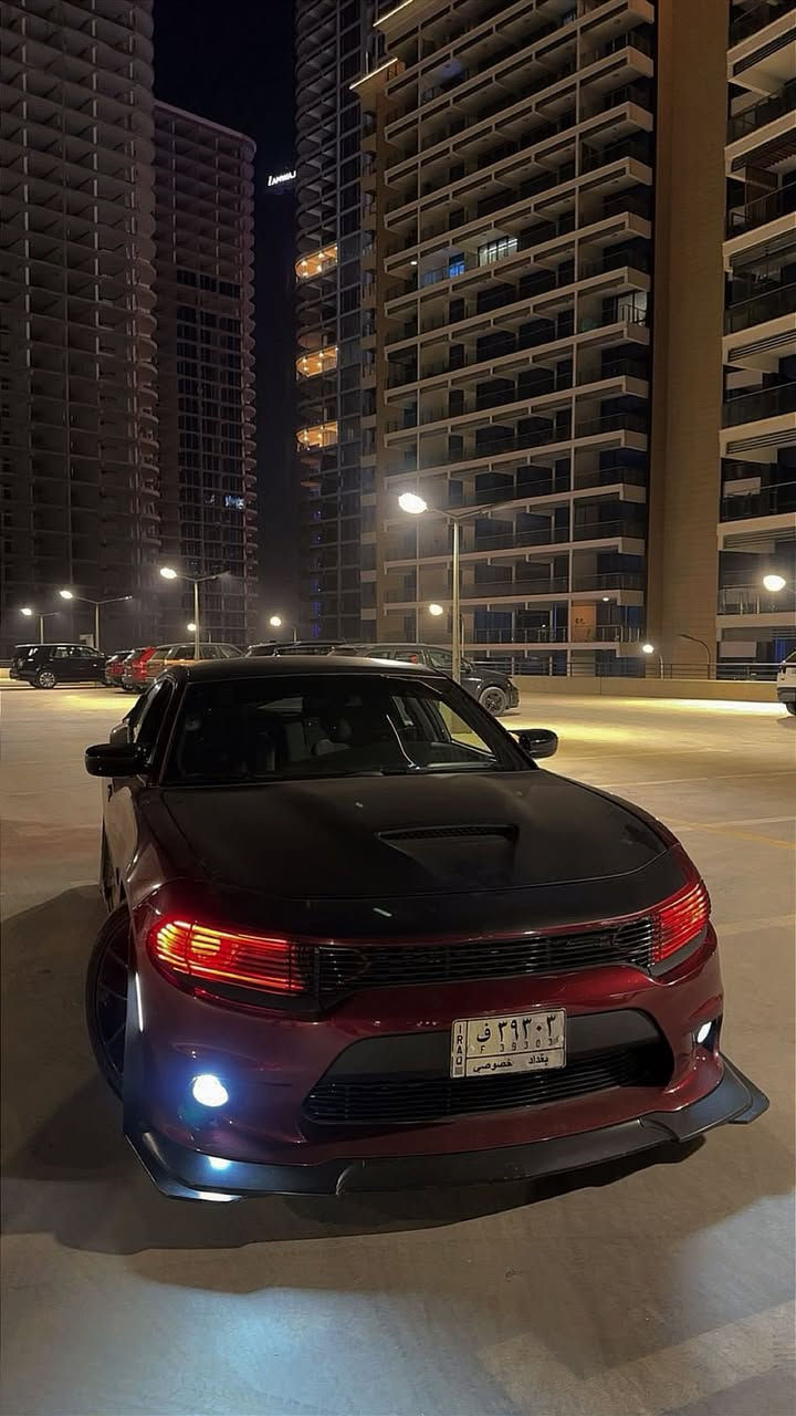 جارجر سكات باك موديل 2018
ماشية 40 الف مايل 
محرك 8 سلندر 6400
مواصفات السيارة 
كشنات حضن + كهرباء 
رادرات جانبي 
سوبر تراك باك 
سبورت كير شفتات ستيرن 
لانش كونترول 
شاشة كبيره كار بلي مع جميع اوبشنات ال SRT +كامرة +حساسات+ دمام b 
فج بربمو 4بستم 
دبات موبر البلاديه 
عليهة تفريغ وداون بايب واكس بايب 
برمجة البطل مصطفى ايكل وطلقات 
بلكات +فيول بامب ريسنك 
بساتم ويطغات ريسنك Mahle
اوي بامب كامل ريسنك 
راديتر  SRT ٣ خطوط 
رادتر  تبريد جديد
ولف حماوة ميشيموتو اكثر شي توصل حرارة المكينة 90
عليها كاج كان 
عليها طلاء كاربون فايبر للداخل بالكامل 
ويل 20 مال سكات اصل +تخم تاير جديد امامي 275+خلفي 285  
حدادية جديدة 
كماليات جديدة 
جنح ريد اي 2024 
لحية 5قطع 
دوس SRT 2024
وسطيات كورسا 
طلاء كامل للمحرك لون احمر
بولوايز جامة امامية 
شفقة SRT2024
مثلثات SRT2024
مري جانبية SRT2024 
مطريات SRT2024
ليد تكساس SRT 2024 
كاردن هيلكات 
شباك SRT ع المازدات +ليد متغير داخل السيارة وخارج 
تايرات جدد 2024 
السيارة جايبة رقم كلش حلو ومعروفة بقوتهة وصوتهة الطرب 
فريز جديد 
السيارة مابيهة اي نقص ربع دينار متصرف عليهة 
حادث السيارة 
ربع بنيدوالجاملغات حادث سطحي فقط بدون دواخل بدون لغود بدون شواصي 
داخل العراق شخط صار باب السايق يمي ونصبغت الصفحة توحيد لون وية الجاملغ والباب مالل سايق توحيد لون فقط ايرباك الامامي ومرجع سستم 
صور الحادث مرفقة بالمنشور كلهة حتى البراكيت ما واصله الحادث 

للستفسار ***********
