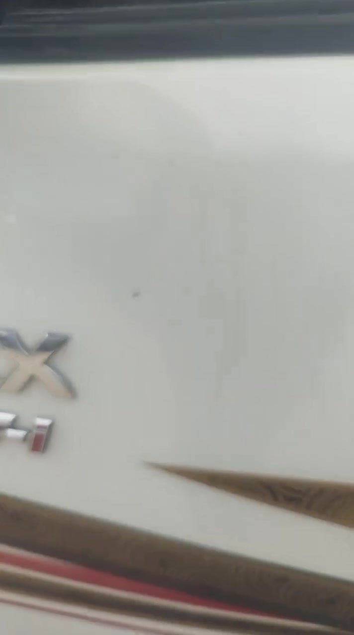 سلام عليكم مري خصت صاحب الكروب تويوتا هايلوكس موديل ٢٠١٥ كويتي السياره مكفوله من الدعاميه إلى الدعاميه كافله عامه وضع الشركه رقم بغداد إنكليزي سنويه بأسمي عنوانها كربلاء المقدسه شارع الشيخ أحمد الوائلي  قرب مستشفى زين العابدين السعر240 وبيها  مجال حك الجيه وهذا رقمي ***********غير متواجد على الخاص فقط إتصال
