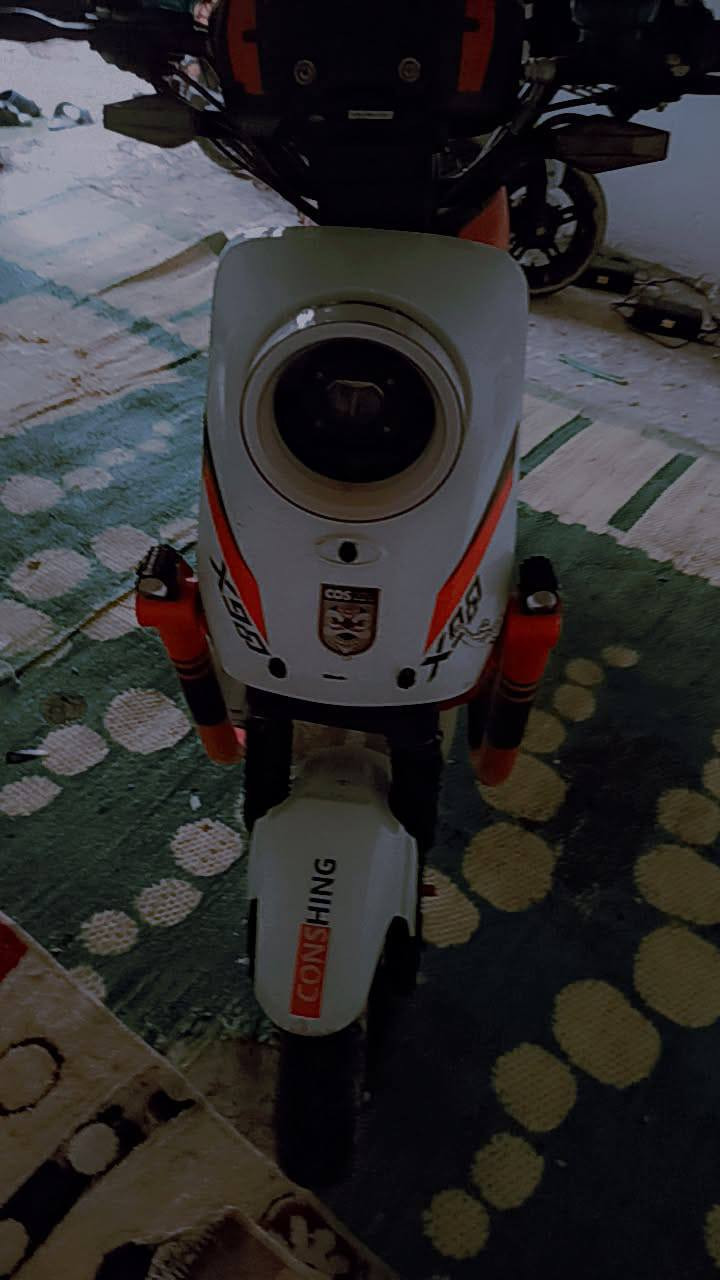 دراجة x900 لون ابيض ملف 1800 العنوان / البصره الزبير
الرقم /***********
