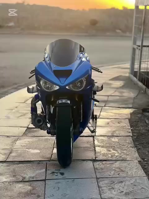 كوساكي 636 2004💙😈
دراجة كاوسكي  للبيع مكان بغداد فلكة المدائن ماشية 31 
***********
بدون رقم بدون كمرك  منفيس ومكاتبه فقط
  محرك مكفول 100%
تزويد الي بيها خير من الله 
عقل مبرمج بلادي بدون باور  رون 7 بفصل وكلج 
هاوزن خلفي نيكل كوم 
وياله خلفي وامامي نيكل كروم 
جاملغ امامي كاربون فايبر 
لايت زنون اصلي قوي حيل 
دشبول ازرك ملون 
صالنصا  بروكس اصليه 
بكلايت لدات  اشاير 
تيبرو ( سوبر ) بس حاليا ملغي 
دراجة صافية وبيها شلعة ومعدل كلش قوي 
فقط بيع ومستعجل دراجة مصىروف عليها هواي وبلعافية علي الي تصير من نصيبة
