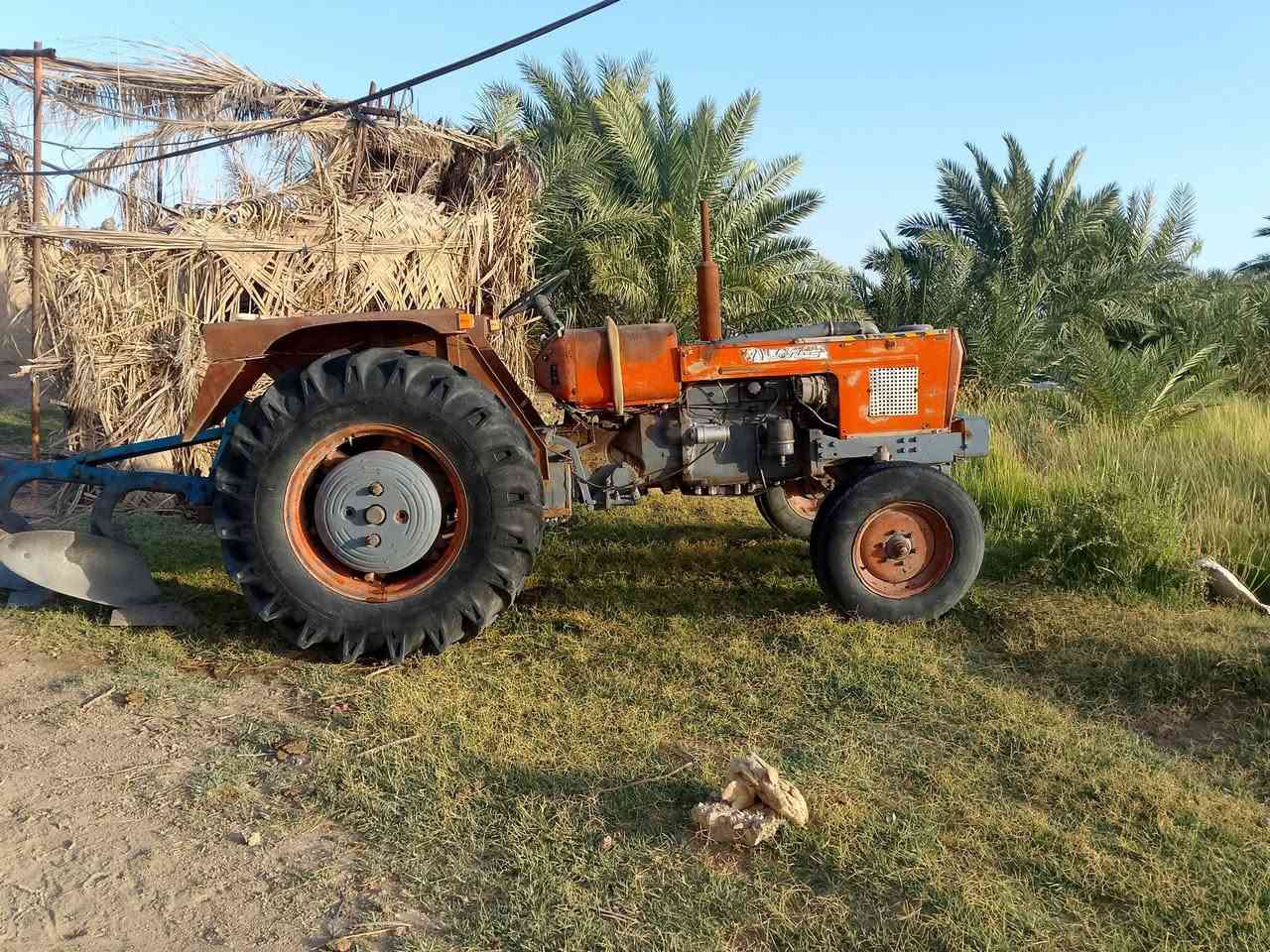 سلام عليكم عنتر للبيع موديل 89سنويه مكينه مكفوله لاتنقص مكان ناصريه الغراف سعر خاص اتصل على رقم ***********
