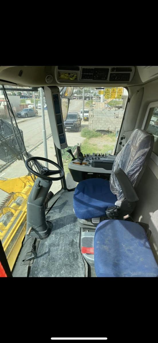 ئەم دەڕاسە بۆ فرۆشتن
مۆدێل ٢٠١٨
بەلجیکی فول مواسەفات
 ١٤٥٠ سەعات ئیشی کردوە
***********
