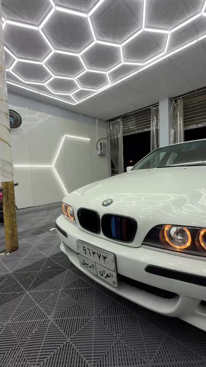 BMW صقر 97
السياره مصبوغه عام جماليه فقط السياره بالحقيقه بعد احلى من الصور كير مكينه تبريد ثلج تخم تاير جديد ويل M تو سايز جديد صار سبوع شديته حداده جديده سياره كامله من كلشي للاستفسار الاتصال على رقم فقط مامتواجد بالفيس 
***********
