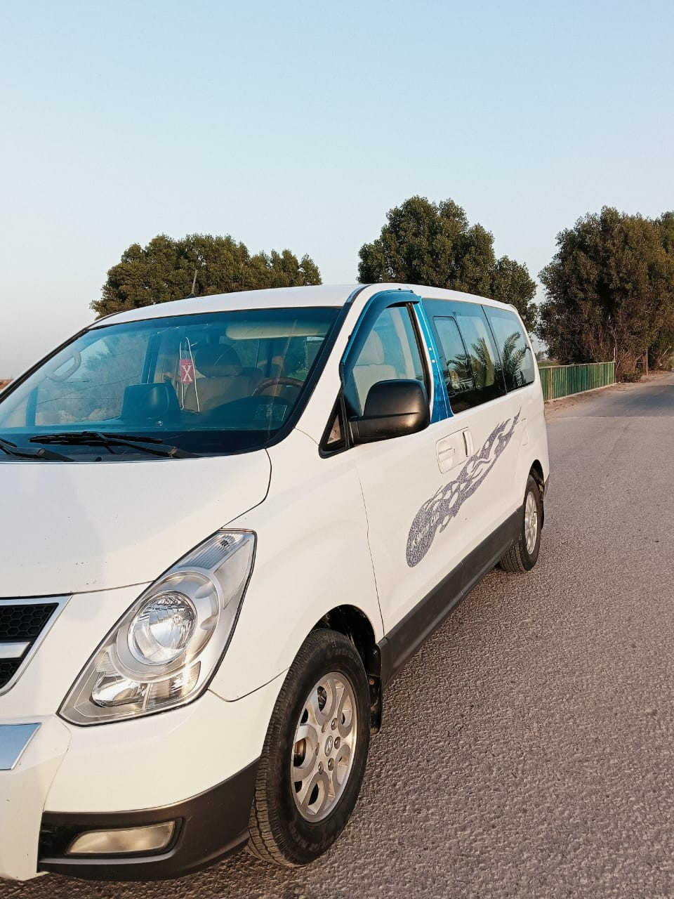 سلام عليكم
للبيع ستاركس مفتوح 2009 رقم قادسية ألماني السياره كفالة عامه  ماعده شويه بارد جاملغ خلفي فقط فول مواصفات 7 الوان حافضة سياره جديده دواخل كارتون كير ومكينة وحداديه وتخم تاير مكان سياره نجف /كوفه  استفسار اكثر  *********** او ***********
