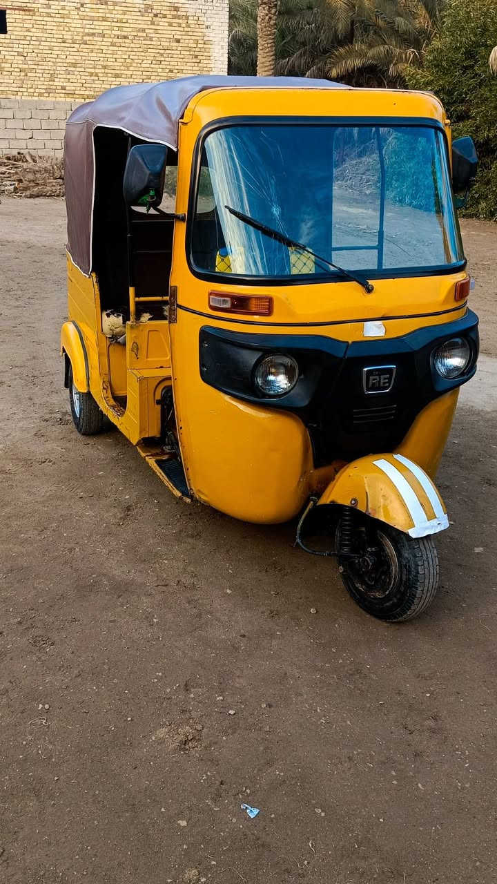 سلام عليكم تكتك البيع مديل ١٩ اوراق أصولي بلاديه ما معمره بيه خيسات بسيطه جاهزه كرهبيات كله شغال مكينه تخبل لا صوت ولا شي خرسه سعره ب ٤ وربع وبيه مجال مكاني كربلاء طوريج ***********٨
