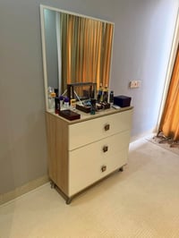 غرفة نوم شبابيه • ٤ قطع • بدون ضرر