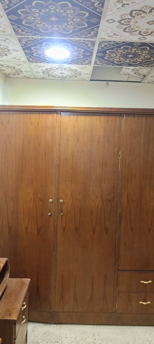 للبيع غرفه صاج عراقي للبيع سعر ٣٥٠ وبيها مجال للشراي


**إذا كنت صاحب هذا الإعلان وتريد حذفه لأي سبب، رجاءا أرسل رسالة إلى الدعم الفني**