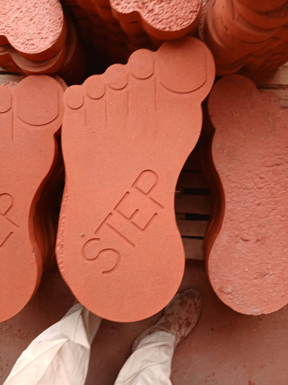 سلام عليكم. يوجد لدينا مصاطب......وسنادين......ويوجد لدينا #الاشتايكر   ..
يتوفر شتايكر سطح 80×80 
ويتوفر شتايكر 60×40
ويتوفر لدينا الملون السداسي 
ويتوفر لدينا #البلوك 
ويتوفر لدينا #رصيف 
ويتوفر لدينا #السواقي 
ويتوفر لدينا #المقرنص 
ويتوفر لدينا #المصاطب
ويتوفر لدينا #السنادين
ويتوفر لدينا #لاين مال حدائق
ويتوفر لدينا #الكاشي ......الموزاييك .....والمرمر
للاستفسار او الحجر #واتساب***********
او *********** بإدارة #ابوكرار
