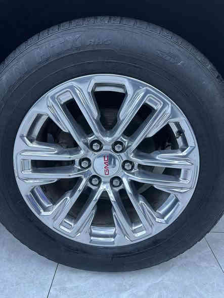 سلام عليكم للبيع 
جمسي بتره يوكن  5300 المرغوب 
سنويه وهزه جديده 
مغلفه السياره ppf

موديل 2022 
مشدود عليها ويل حجم ٢٠ العالي تخم تاير جديد

خليجي وكاله 

مكفوله من الصبغ والحادث والتبديل والبارد
عدى رصعتين كلش صغار بالجاملغ الامامي 

مواصفات SLE 

كشنات جلد 

فور ويل 

جنطه كهرباء

ثلاجه

بصمة تشغيل 

وبصمات ابواب 

‏وشاشه كبيره 

عداد دجتل 

وباقي المواصفات 

كير مكينه كفاله 

ماشيه ١٢٢ الف كيلو متر 

‏‭٠٧٧٥ ٣٥٢ ٧٩٥٢‬

مكانها بغداد البنوك او حي سومر
