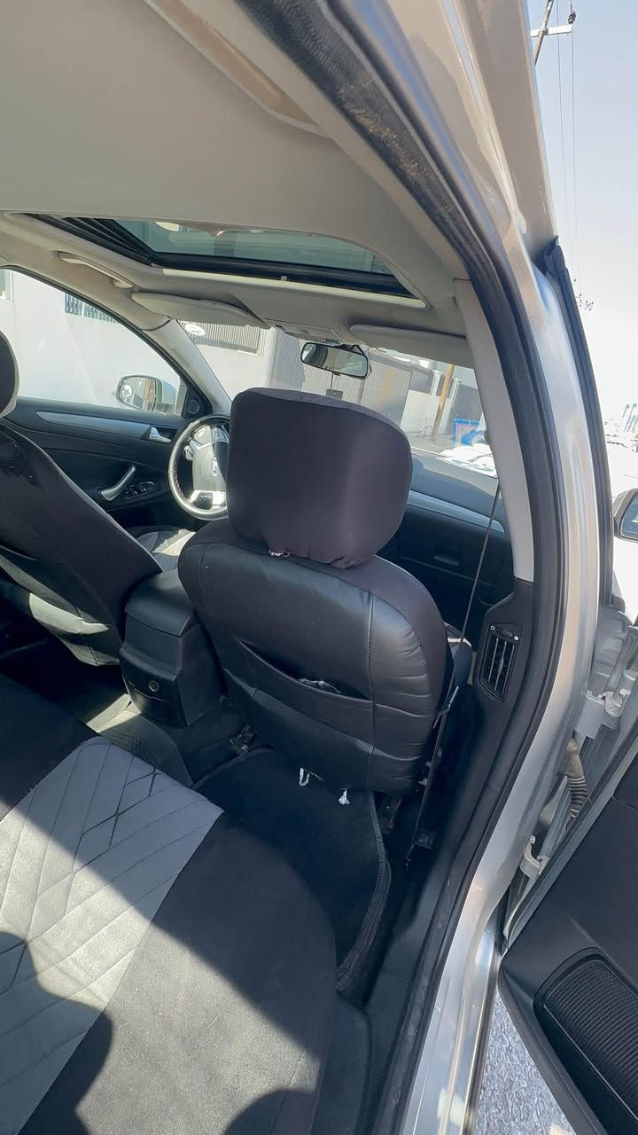 Fort Mandeo 2011 سه ياره كه سفري شه ريكه نيڤا يه ￼مواسه فات سلايت ئه وينه شفت و چام فؤتؤ زؤر مواسه فاتي تر سبخ نيو چاملخي دواوه بي ژؤري سياره كي پاكو بيكشه يه بؤ زانياري زياتر تيل بكه *********** أربيل, العراق
