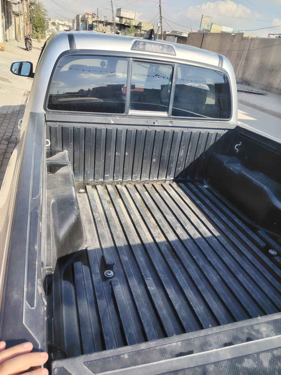 السلام عليكم ورحمة الله وبركاته
بيكب تاكوما موديل 2022
4 سلندر اقتصادية 
حادث السيارة بچم وبيها كم شخط خفيف بالجاملغ للامانة وعن الحلال والحرام الباقي مكفوله 
المحرك مابيه شخط 

مكان السيارة بغداد الدورة 📍 

*********** للتواصل واتساب رسائل فقط 

مراوس وبيع
