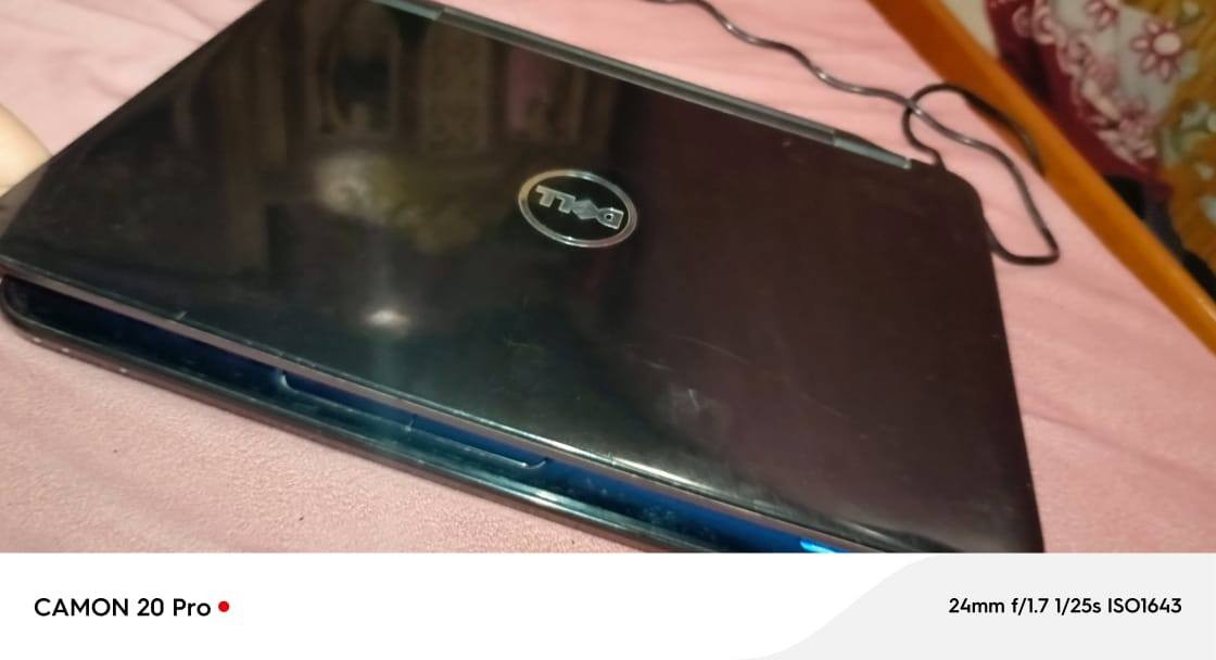 حاسبه نوع دل كوراي 3 كلشي شغال بيه بس البطاريه ضعيفه على الكهرباء تتشتغل بطاريته بعشرين يبيعوه اريده ب125 مكاني سوك الشيوخ
توصل ع رقم *********** بيه وتساب
