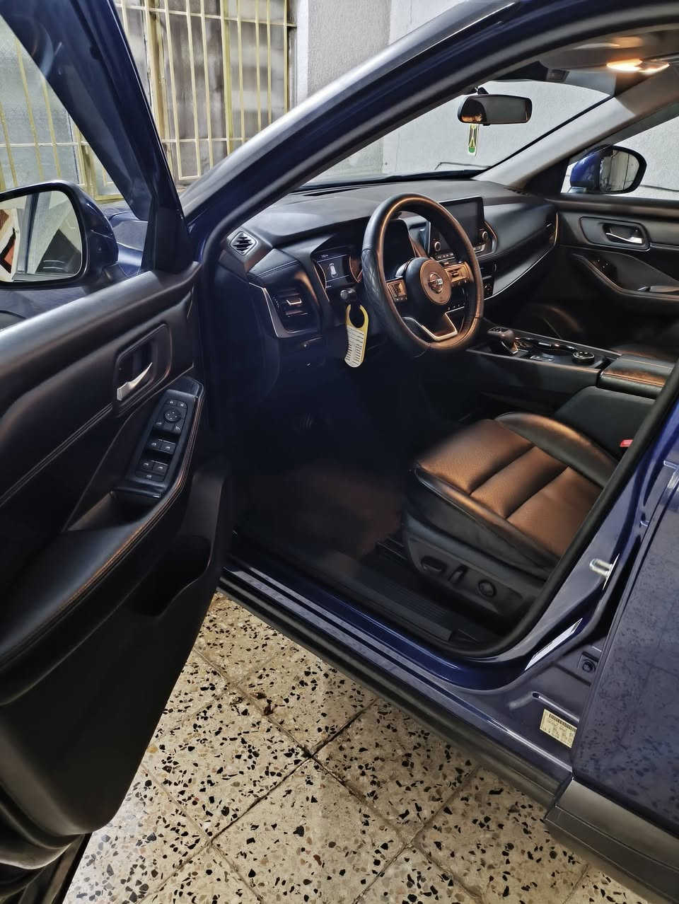 السلام عليكم
نيسان روج 2023 sv plus فول مواصفات كشنات جلد رادار امامي توقف ذاتي بيهه هواي مواصفات  كير مكينة كفاله ماشيه 22 ميل السياره جديده كلش  حجم المكينة 1500تيربو 3 سلندر السياره بيهه قطعه فقط مبدله البنيد صبغ ايرباك دركة طاك رقم بغداد باسمي الاستفسار اكثر اتصال *********** العنوان ديالى بعقوبة 

السعر 158 وبيهه مجال .
