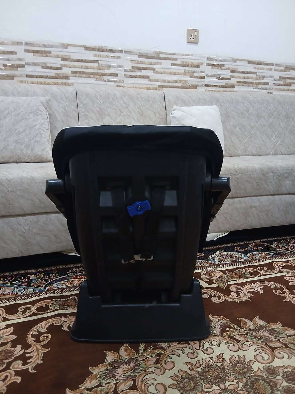 کورسی ناوسەیارە بۆ مناڵ مارۆکەی Bravo ، زۆر تازە و بێعەیبە ، تایمی خەوی هەیە ، ، قایشی بەستنەوەی مەزبوتە ، لە تەمەنی چوار مانگی بۆی ئەبێ تا 6 ساڵی 
سعریشی زۆر گونجاوە قفڵی 35 هەزارە بێمعامەلە
سلێمانی ، گەیاندن هەیە***********
