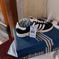 أديداس • مقاس 43 • جديد أمازون