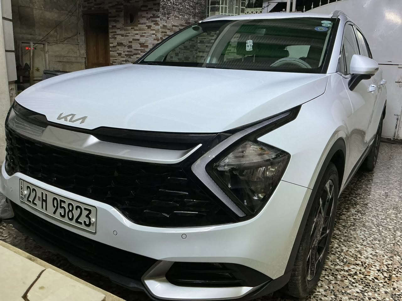 كيا سبورتج موديل 25 خليجي مكفولة
فول مواصفات عدا البانوراما ماشية 11680 km رقم اربيل 
السعر 23500 دولار قفلها 
العنوان بغداد البلديات 
للتواصل : ***********
