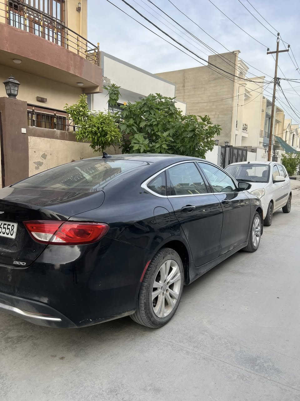 كرايسلر سي 200
مودیل 17 
V4 2400
بێ صبوخ سیارە کلین بدون صبغ 
مواسفات فول بەس سلاید نیە
شاشە گەورە، گیر ماوس، تحکمات ستیرن، بریک کهربائی، کشن جلد + کارەبا + تدفئە، دەرگا بصمە، بصمە و شغال، لایت و بک لایت لید 
ماوەی ڕۆیشتن ١٢٤ km رەقەم و سەنەوی تازەیە تا ٢٠٢٨ 
العنوان کرکوک ***********

