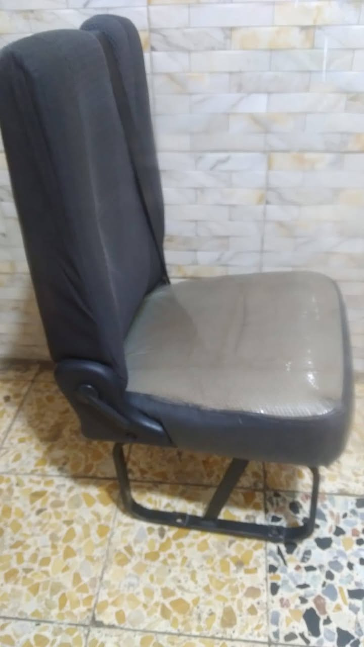 السلام عليكم كرسي ظهر قلاب ابو اليده السودة السعر 140 المكان البياع
رقم الهاتف ***********
