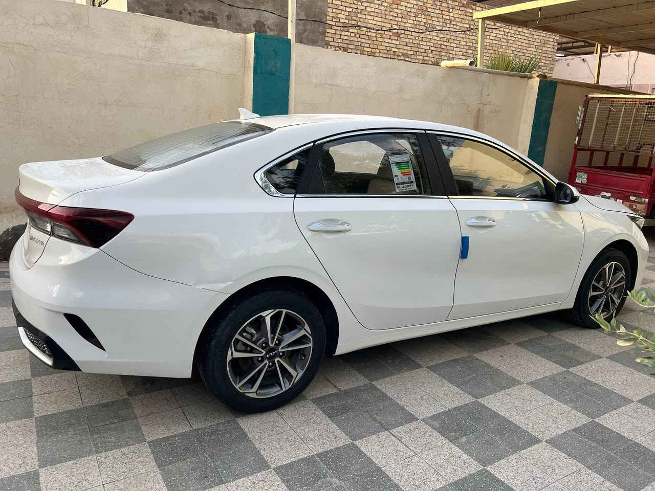 للبيع  K3 موديل 2022 خليجي فول 1/1 ماشيه 78 رقم اربيل دولي السياره جديده بمعنى الكلمه وضع الشركه استخدام شخصي ما متعوبه وجاهزه من كلشي 
السعر "130.  
مكاني " النجف 
الاتصال" ***********
