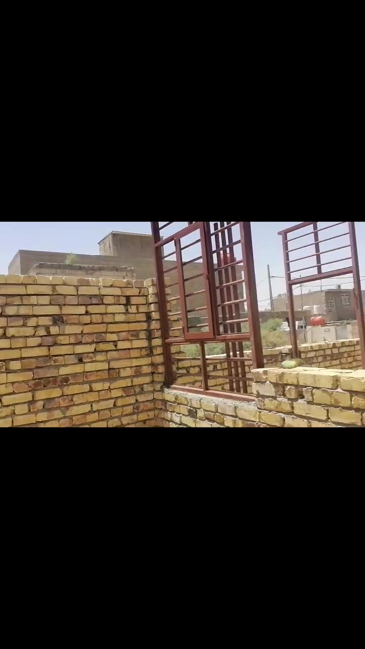 سلام عليكم بناء بلوك وطابوك شغل درجه اوله واني بل خدمه مكاني حله ***********
