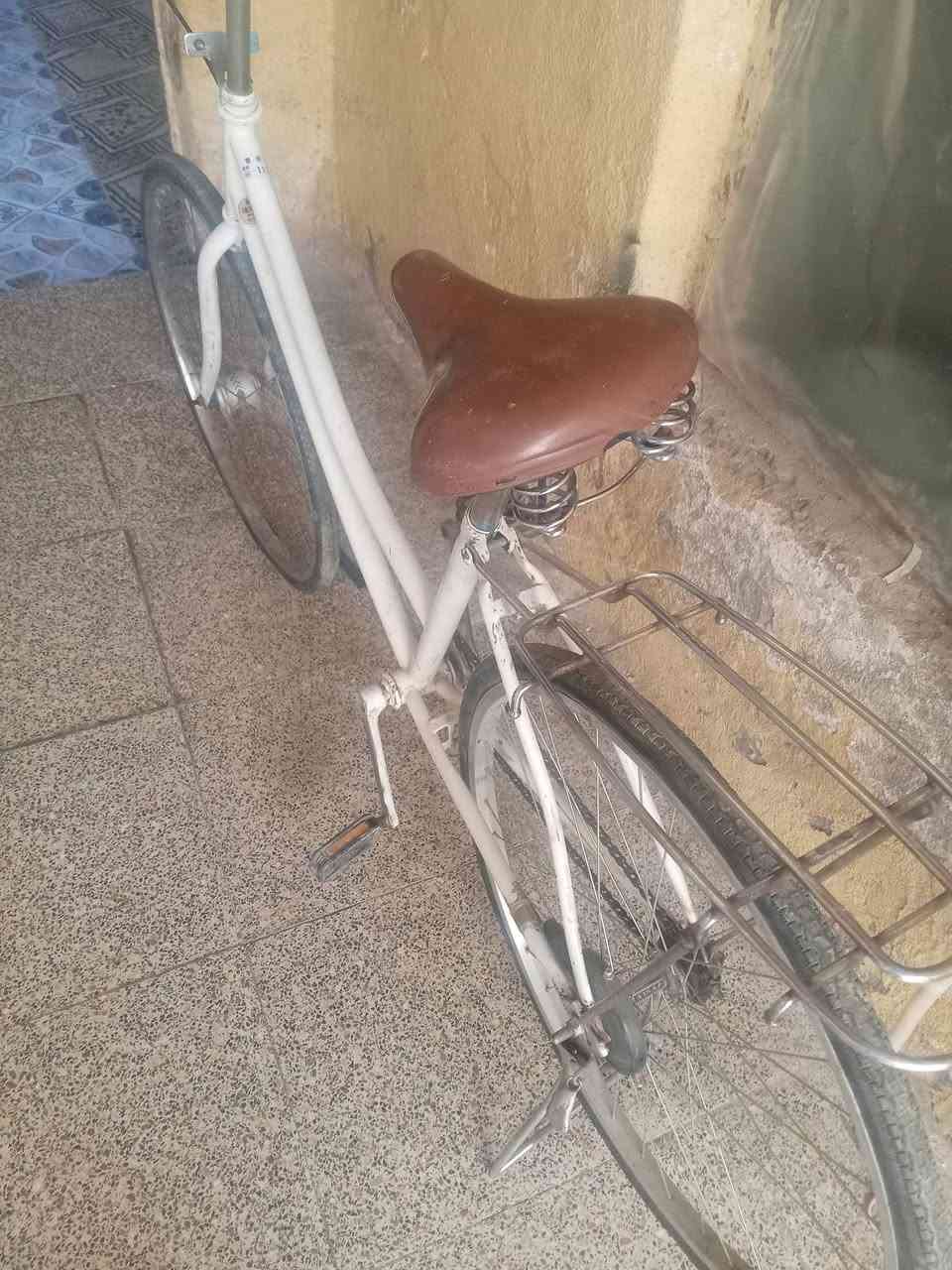 سلام عليكم. بيسكل البيع السعر45ماكني الماجديه


**إذا كنت صاحب هذا الإعلان وتريد حذفه لأي سبب، رجاءا أرسل رسالة إلى الدعم الفني**