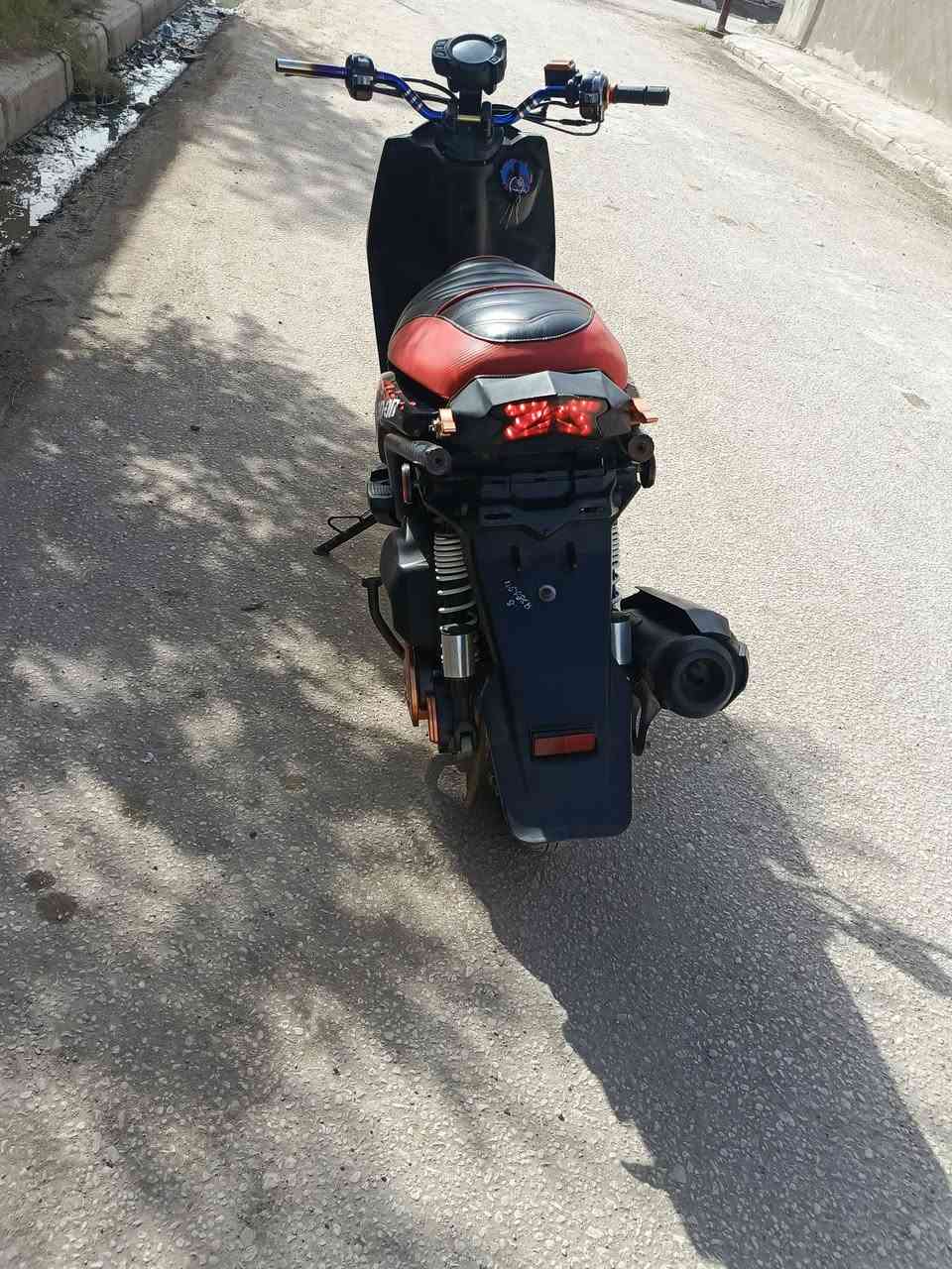 السلام عليكم عندي دراجه دراجه جبلي للبيع السعر واحد 250 وبي مجال والمكان  مسيب يتصل  على هذا الرقم***********
