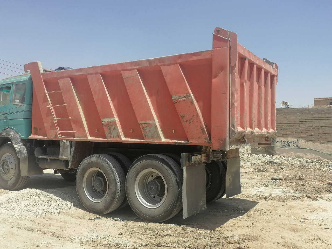 السلام عليكم للبيع بدي مايلر طول 5 ونج جديد السعر 32او بيه مجال المكان ناصريه للستفسار عل رقم  ***********
