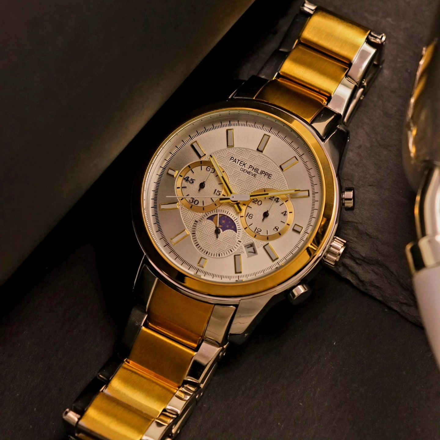 Patek Philippe – موديل النخبة 👑

📌 زجاج سافاير مقاوم للخدش✔️
📌 سوار ستيل فاخر طلاء ثابت💪
📌 مناسبة للبدلات والمناسبات 
الرسمية او الكاجول🫡
📌 السناتر شغاله⏰️
📌قفل فراشة 🔐
📌منفذ شهري 🎰
📌تعمل بنظام الشمسي والقمري🌔☀️
واكيد ضد الماء🌧️

✨ الساعة مو بس إكسسوار…
الساعة هيبة تُلبس وتكمّل شخصيتك.

⚡ العدد محدود…


**إذا كنت صاحب هذا الإعلان وتريد حذفه لأي سبب، رجاءا أرسل رسالة إلى الدعم الفني**