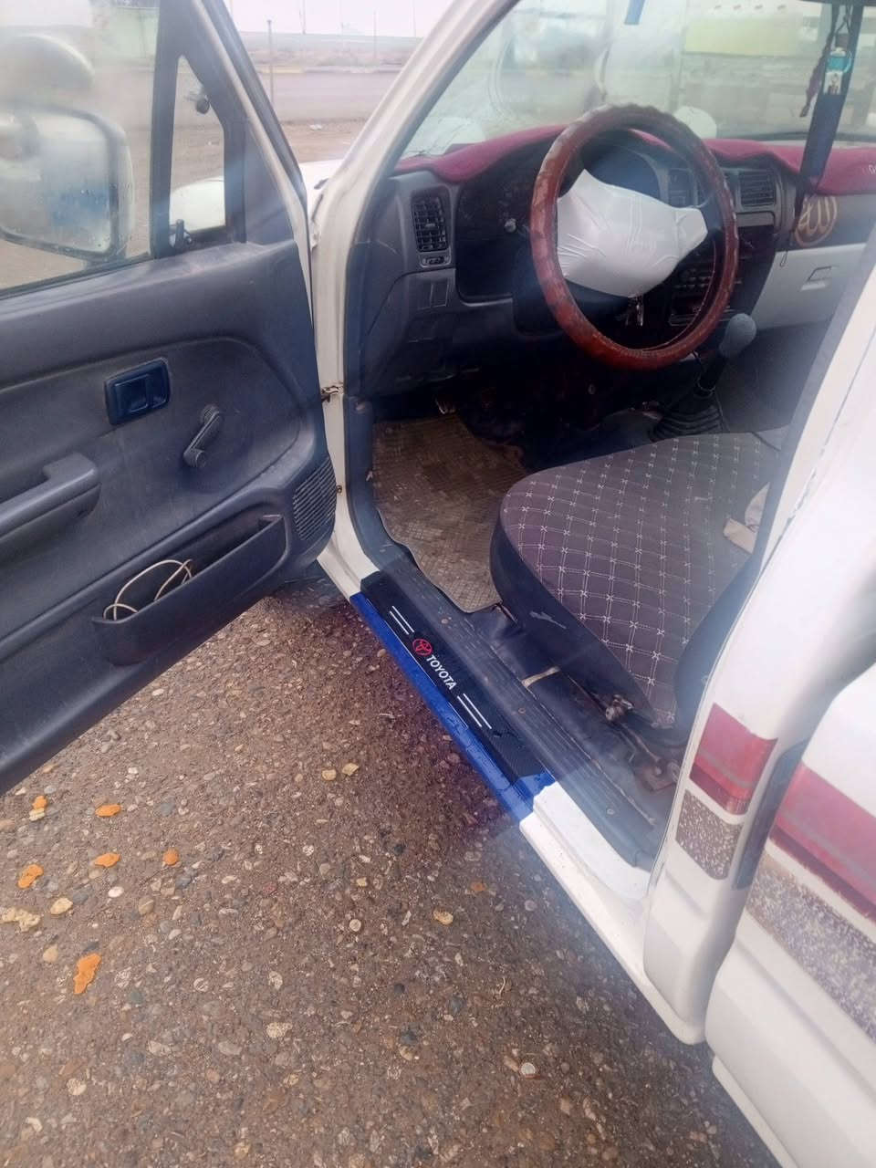 السلام عليكم 2001خليجي للبيع فول بس محرك مجفت تجفيته اولى ول سنويه 2031وبسمي نضيفه والله مال جناي وهاذه رقمي ***********مكاني ديالى ورايده ب90وبيه مجال اخوان والله السياره بسم الله ماشاء الله
