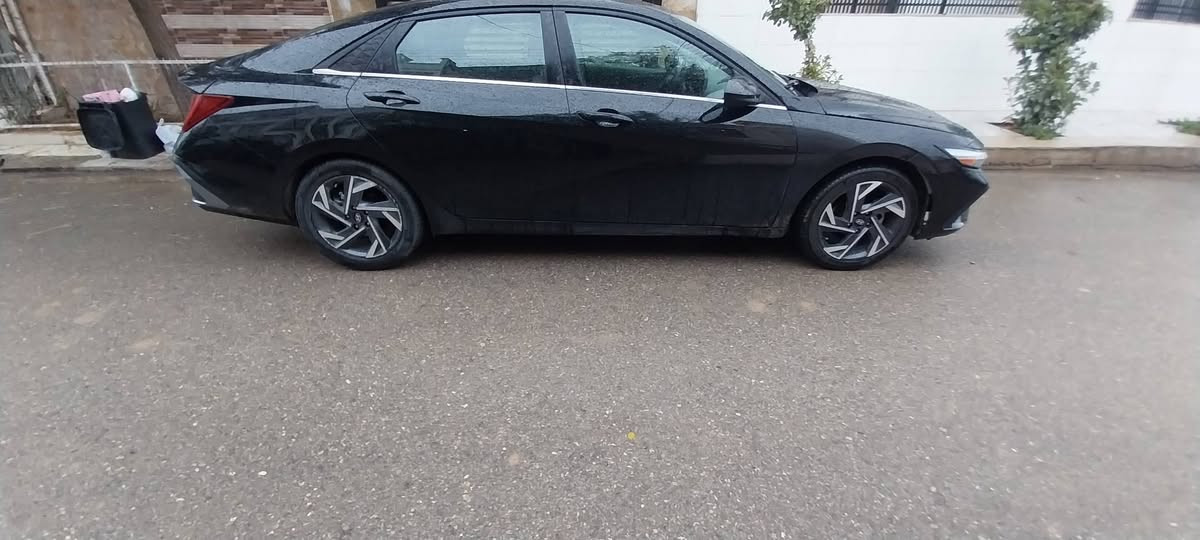 النترا 2024 رقم اربيل جديد سنويه الي ٢٠٣١
فول موصفات 
بصمه شاشه فتحه سقف 
محرك ٢٠٠٠ دوش 
بنيت جاملغ صبغ 
٨٠٠٠ مل ماشي 
مكان اربيل  سعر ١٤٠ مجاب 
*********** ***********وتساب
