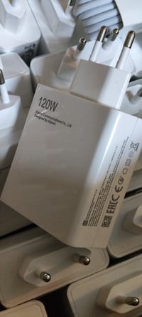 شواحن بلادية • ١٢٠ واط • ٨ شواحن