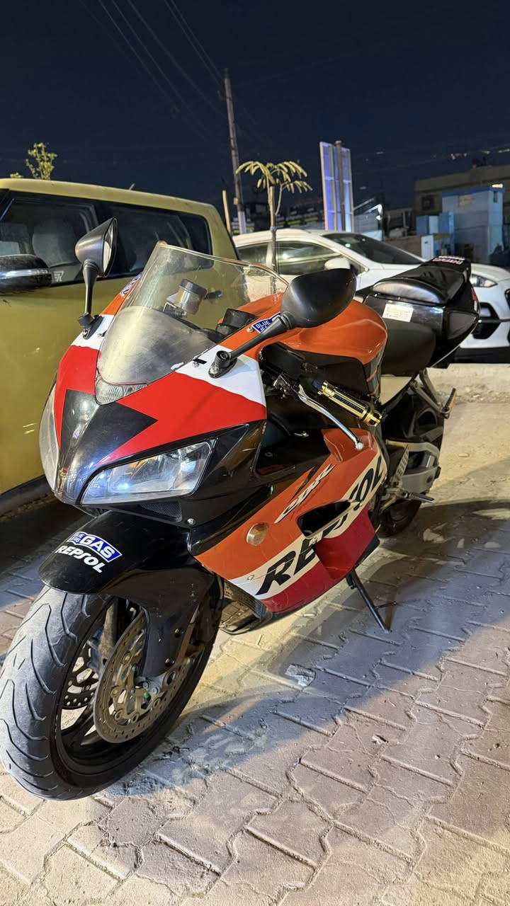 السلام عليكم بطح ارار الف للبيع دراجة كلش نضيفة سعر دراجة 30 وبيهة مجال للطيبين الستفسار ***********
