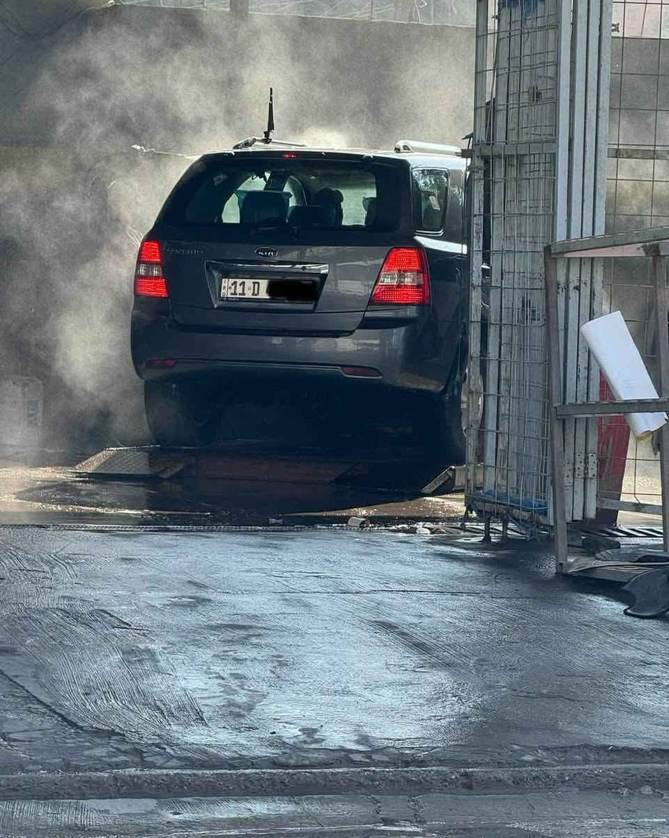كيا سورنتو موديل 2008
مكينه 3800/
كير ومكينه شادهن حاويه بهاي السنه  
تبريد ثلج حداديه جديدة مع تخم تاير 
منضومه زنون شاشه وكامرا خلفيه 
سيارة جاهزة من كلشي ونضيفة كلش
عنوان السيارة بغداد
رقم هاتف صاحب السيارة
***********

