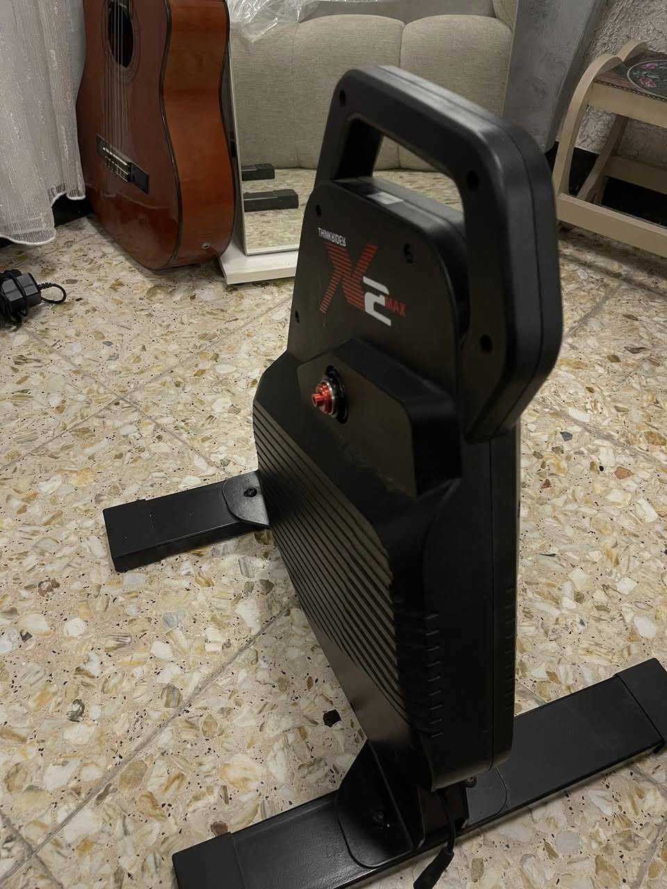 السلام عليكم
رولة تمرين الكترونية للبيع
thinkrider x2max
الرولة جديده بمعنى الكلمه ونضيفه جداً وكامل باكيتها وغراضها
ترهم للجبلي ايضاً مو بس الرود
السعر 350 وبيها مجال بسيط حك الجية
المكان بغداد حي العامل
للتواصل ***********
