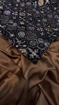 كتان هندي مشغول • أقمشة الباري • ديوانية سوق التجار