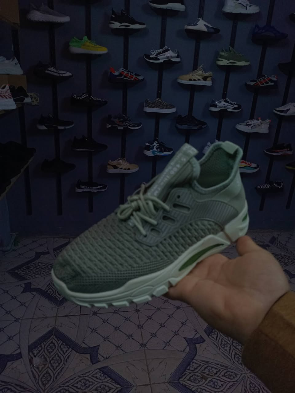 الجنࢪال للاحذية الرجالية
شارع الظباط مقابيل افران الجماهير 
 كافة القياسات وايضا موديلات اخرى تخفيضات 50٪ يتوفر توصيل داخل القضاء  *********** واتس
