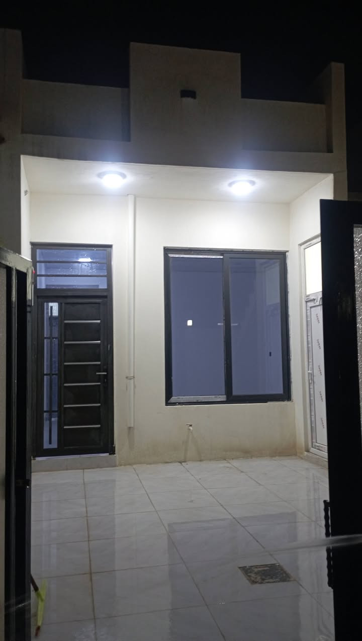 سلاو كريارانى به ريز
ئه م خانومان لايه بوفروشتن مساحه 100متر

فول كاشيه سفره كامل خه ده مات 

عنوان كركوك بنجاعلى 

بشت دائيره ى كاربايى بنجاعلى 

فرع مزگه وت على زه نگه نه 

سعرى 35مليون و معمله 

بوزانينى زياترپه يوندى كن به م ژمارانه ى لأى خواره وه 

***********

***********

مكتب شالاو زه نگه نه
