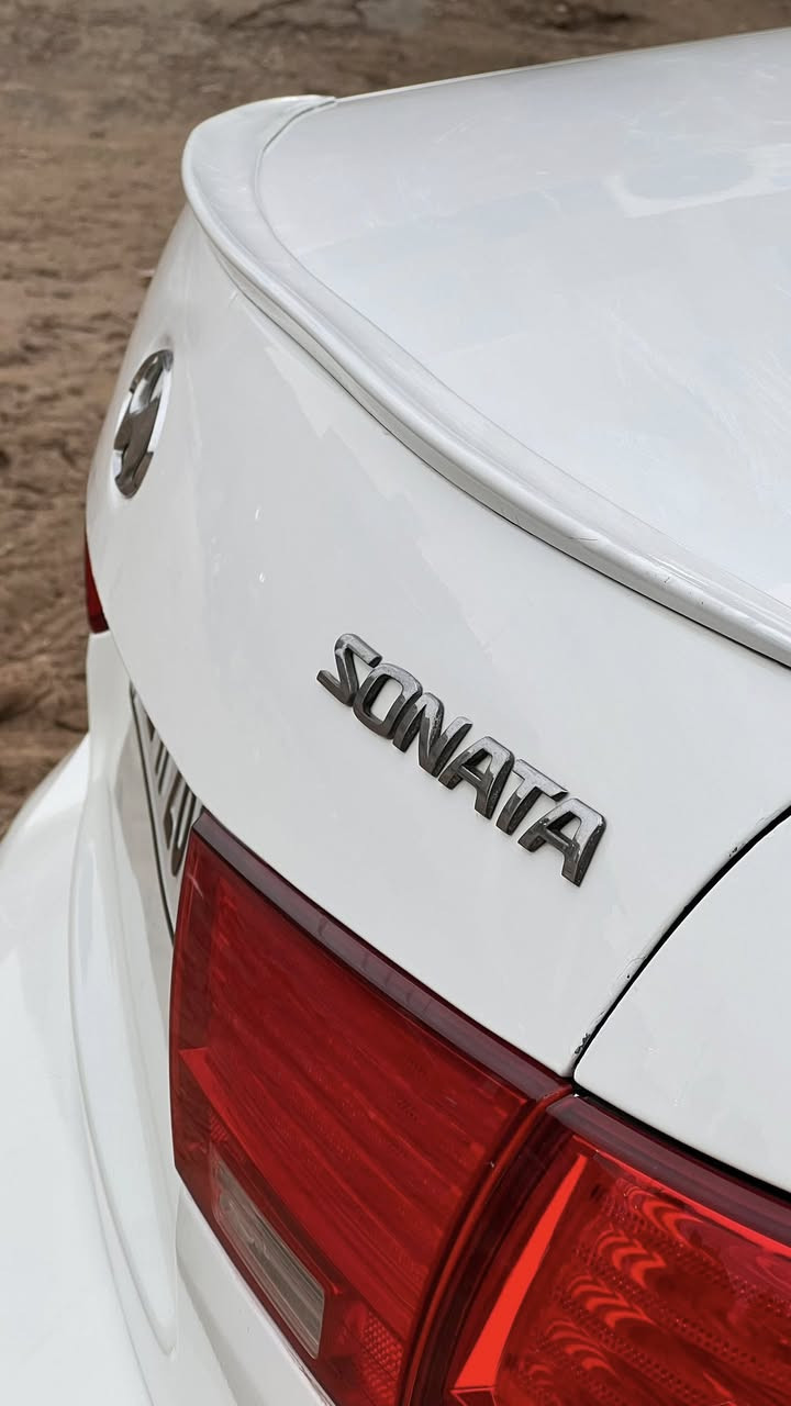 السلام عليكم سوناتا ٢٠٠٩ وارد بيها قطعتين صبغ وقطعتين بلاديات مبدلات كل سونار يقرا شي ناشر سوناراتها رقم أربيل سياره بدون دواخل سعرها ١٠٨ وبيها مجال مكانها ديالى 
***********
